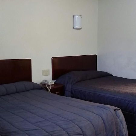 Sierra Inn South El Monte Ruang foto